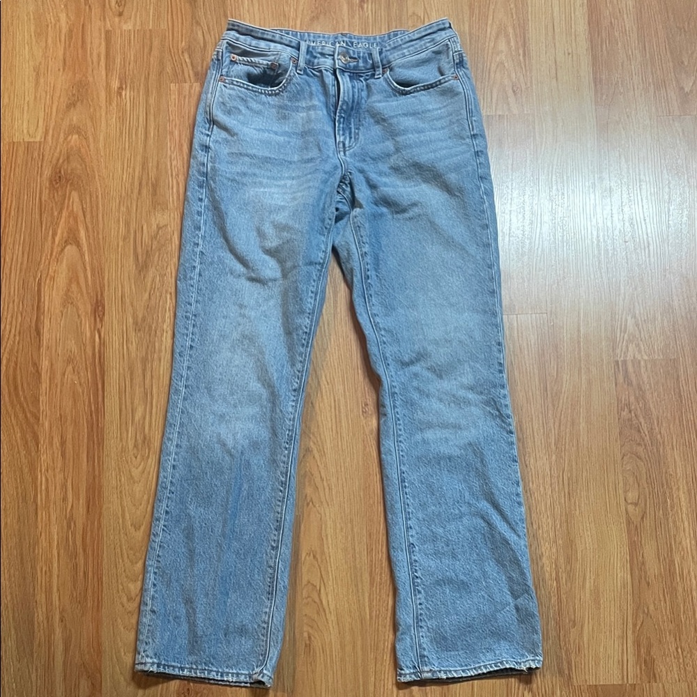 American Eagle 90’s boot cut jeans